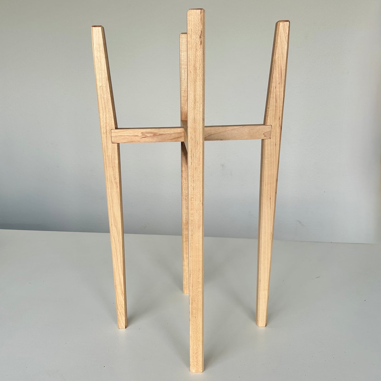Neutra 24 inch Plant Stand