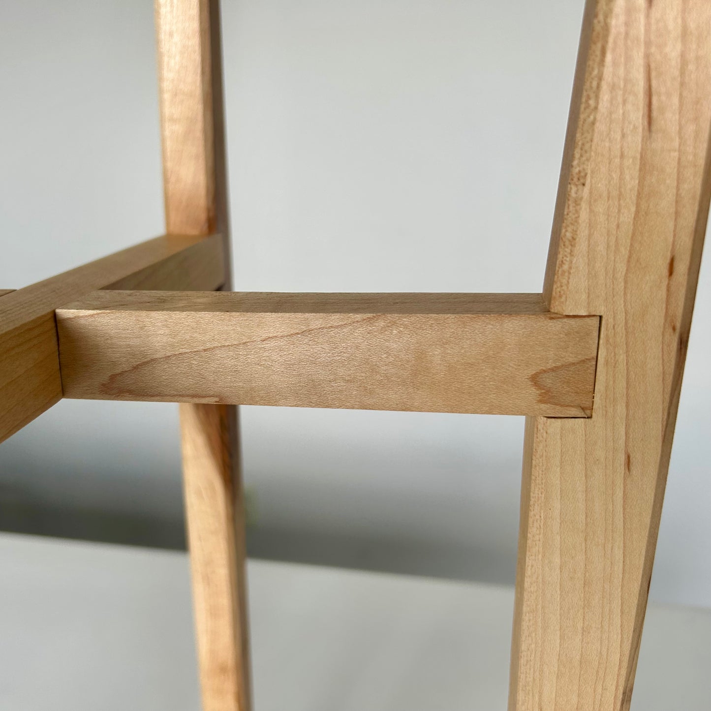 Neutra 24 inch Plant Stand