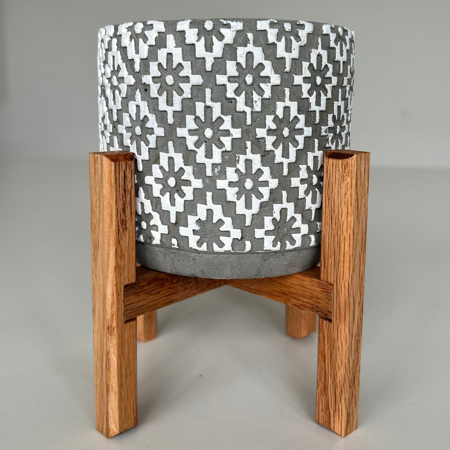 Upcycled 4 in. Straight Grey Santa Fe Pot with Drainage | Natural 8 in. x 5 in. Plant Stand (Copy)