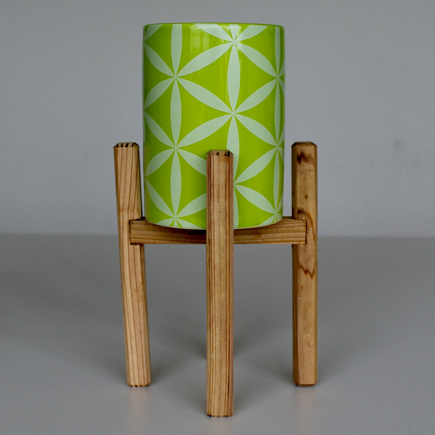 Upcycled 4 in. Straight Green Star Pot with Drainage | Natural 8 in. x 5 in. Plant Stand