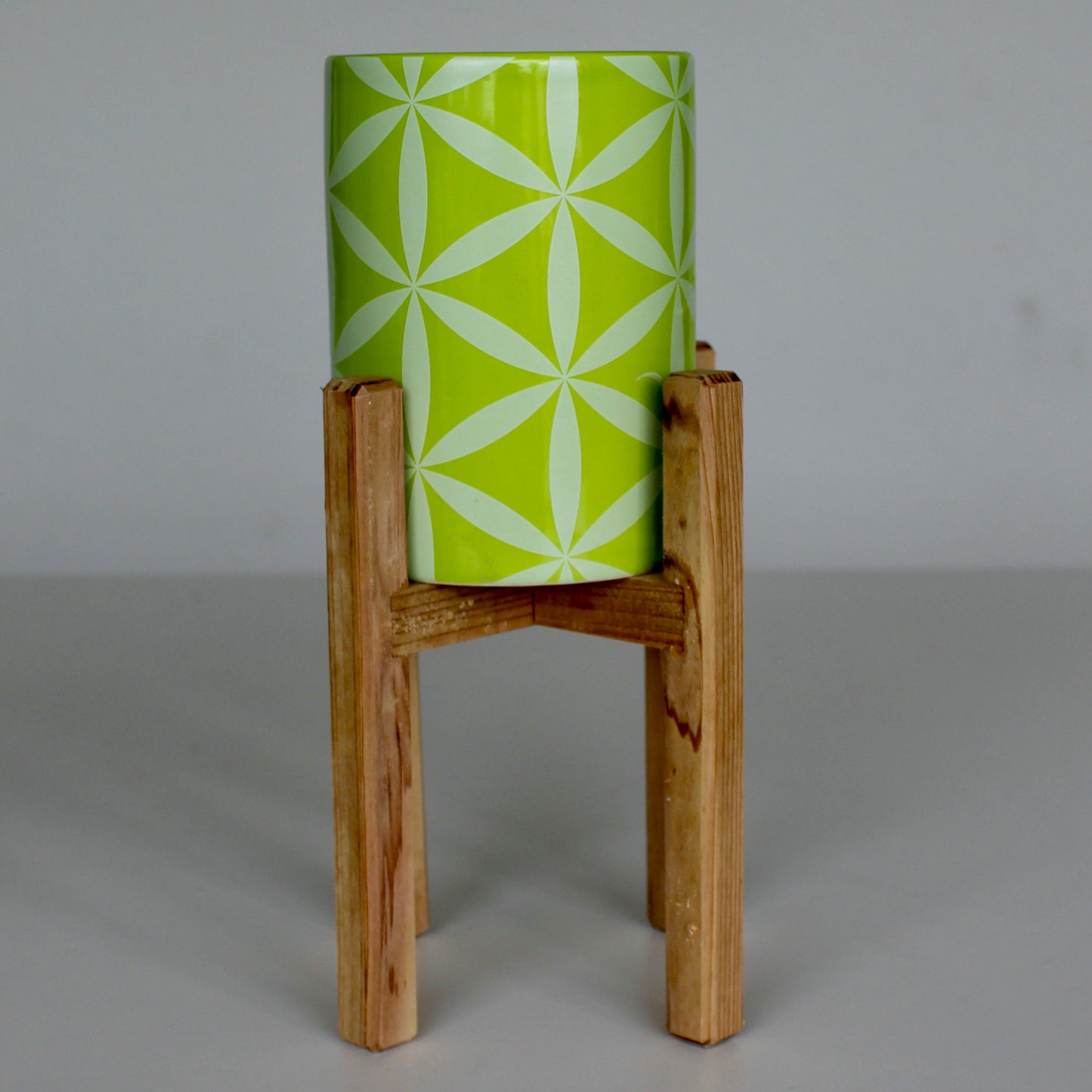 Upcycled 4 in. Straight Green Star Pot with Drainage | Natural 8 in. x 5 in. Plant Stand