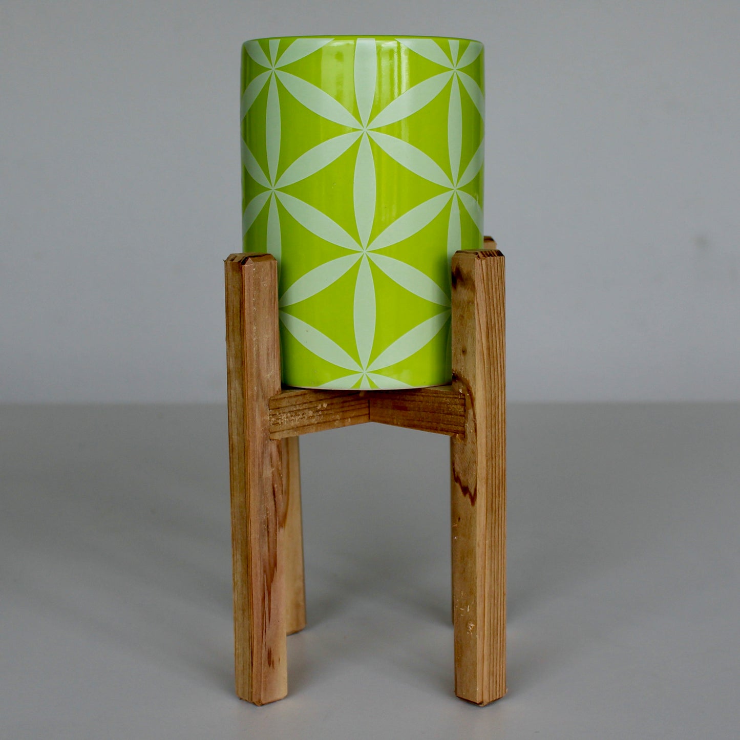 Upcycled 4 in. Straight Green Star Pot with Drainage | Natural 8 in. x 5 in. Plant Stand